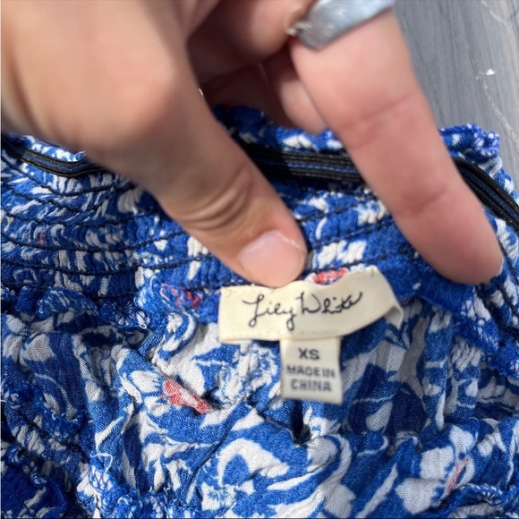 Off-the-shoulder top - Picture 2 of 2